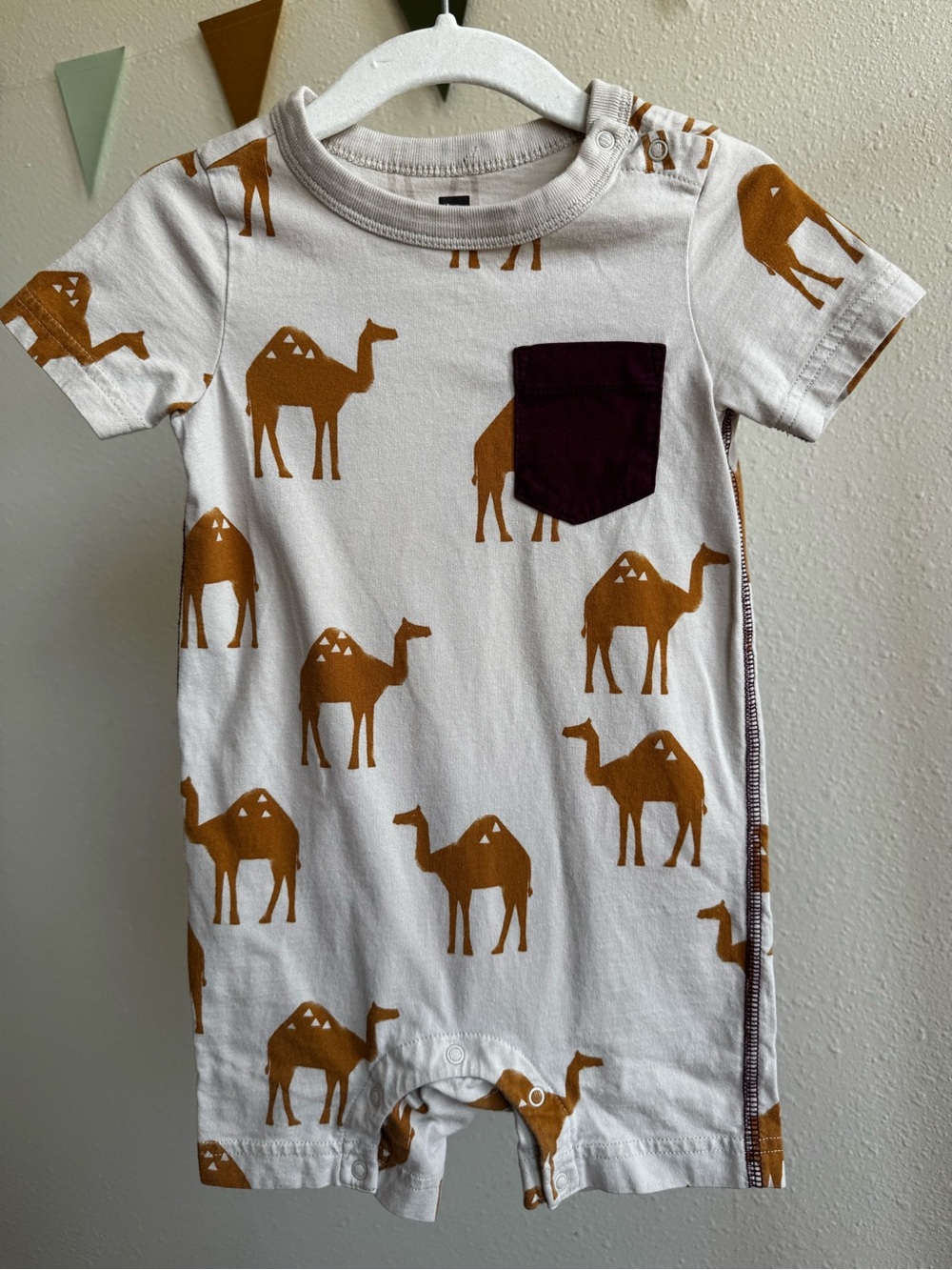 TEA COLLECTION | Camel Oasis Print Short Sleeve Romper